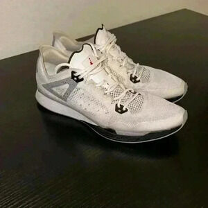 Jordan 89 Racer “White Cement”